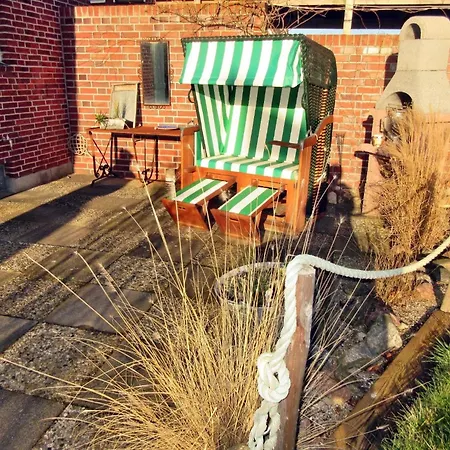 Ferienhaus In Dieksanderkoog Mit Garten Дом отдыха Фридрихског